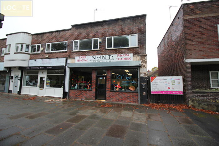 2 Bedroom Flat To Rent In Flixton Road, Flixton, M41