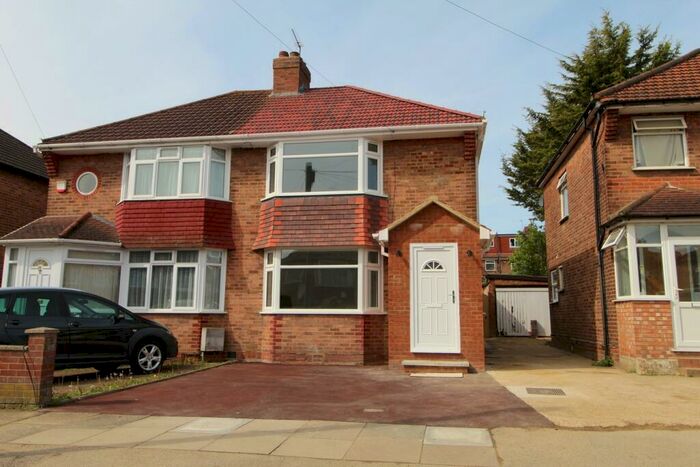 3 Bedroom Semi-Detached House To Rent In Orchard Grove, Edgware, HA8