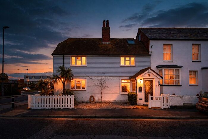 3 Bedroom Semi-Detached House For Sale In Bay Terrace, Pevensey Bay, Pevensey, BN24