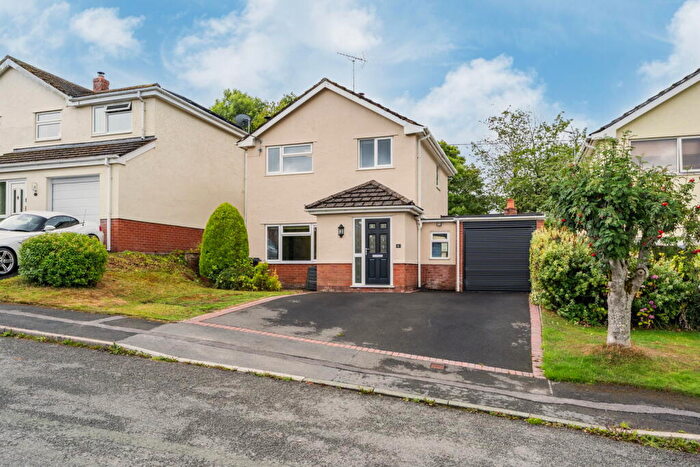 3 Bedroom Detached House For Sale In Fron Deg, Pantymwyn, CH7