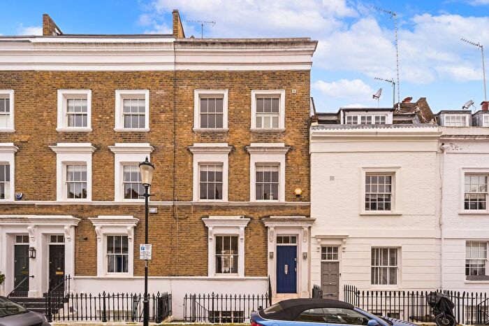 3 Bedroom Maisonette To Rent In First Street, Chelsea, SW3