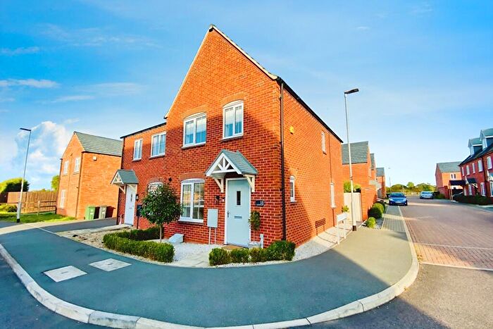 3 Bedroom Semi Detached House For Sale In Linacre Crescent, Syston, LE7