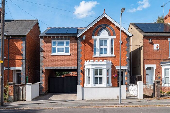 4 Bedroom Detached House For Sale In Westfield Road, Bletchley Milton Keynes, MK2