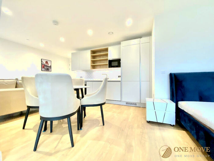 Studio To Rent In Peppercorn Court, Oxbow, E14