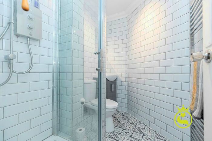 2 Bedroom Flat For Sale In Studland Road, Alum Chine House, BH4