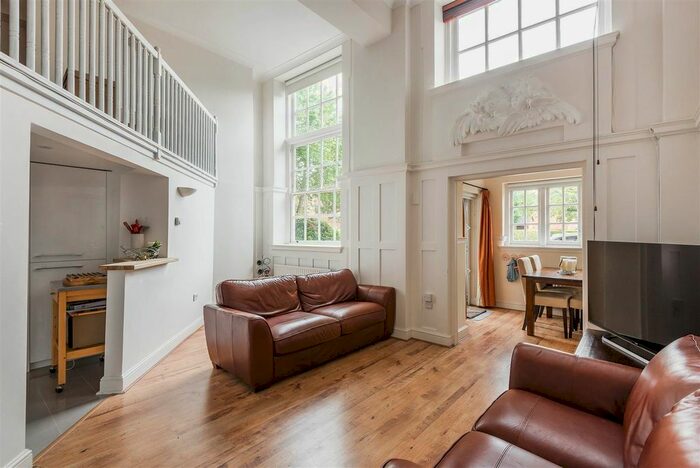 2 Bedroom Flat To Rent In Southey Road, London, SW19
