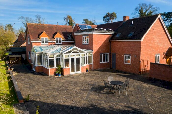 6 Bedroom Detached House To Rent In Temple Grafton Alcester, B49