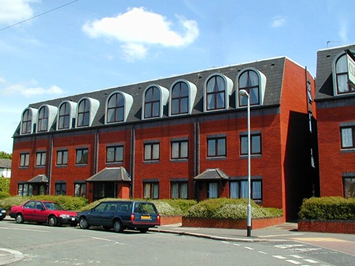 1 Bedroom Flat For Sale In Brook Road South, Brentford, TW8