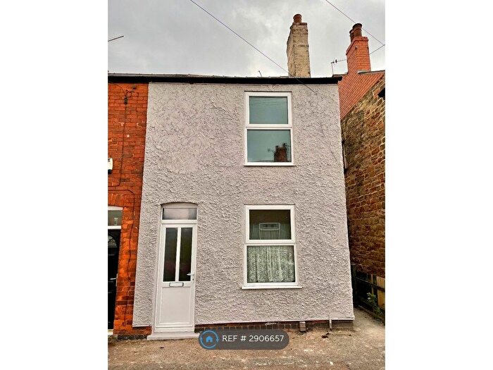 2 Bedroom End Terrace House To Rent In Mill St, Mansfield, NG18