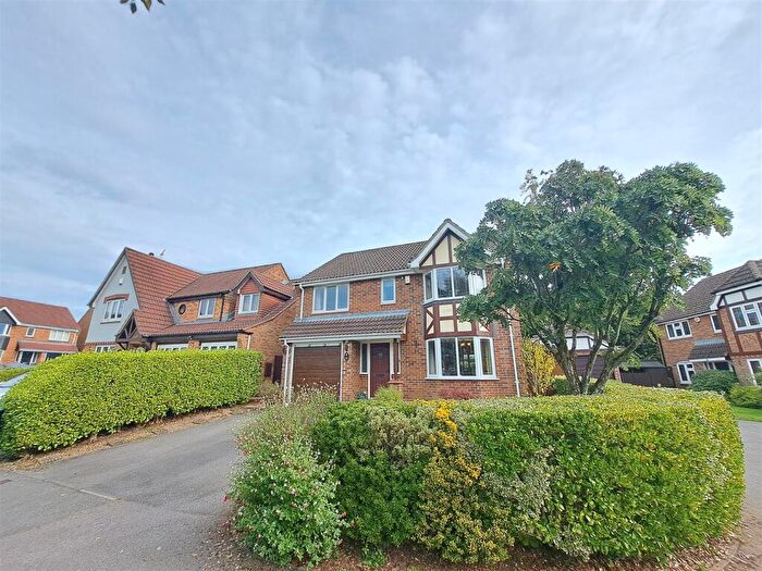4 Bedroom Detached House For Sale In Duncton Road, Clanfield, PO8