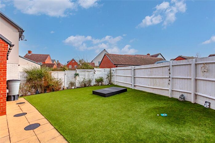 4 Bedroom Detached House For Sale In Chestnut Avenue, Silsoe, Bedfordshire, MK45