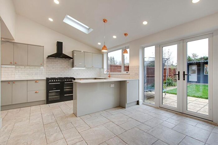 4 Bedroom Semi Detached House To Rent In Sidcup Road, London, SE9