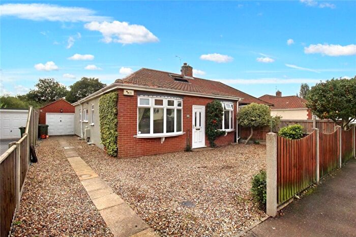 3 Bedroom Semi Detached House For Sale In Links Avenue, Hellesdon, Norwich, Norfolk, NR6