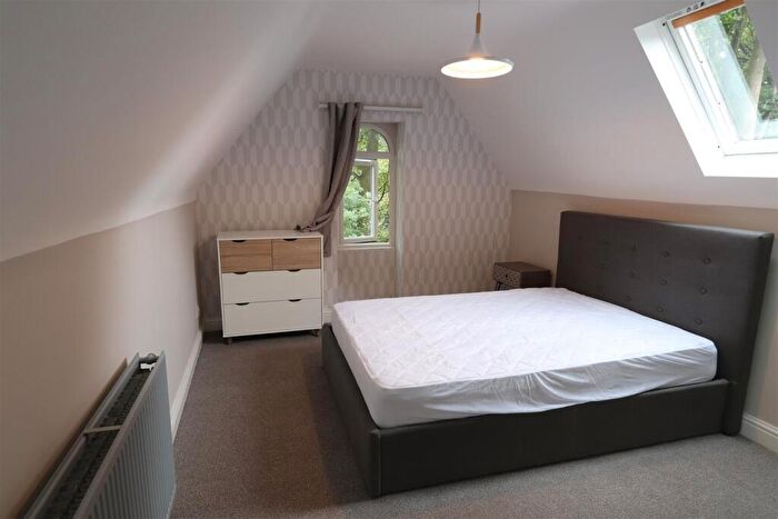 8 Bedroom Detached House To Rent In Cliff Road Gardens, Woodhouse, Leeds, LS6