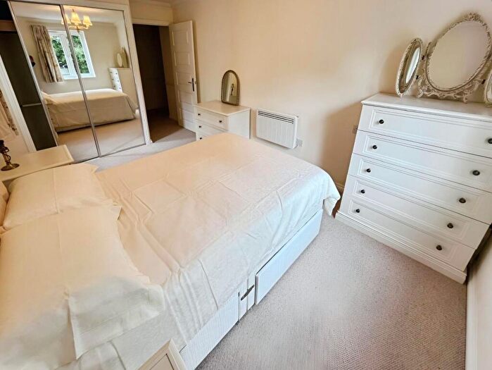 2 Bedroom Retirement Property For Sale In Church Road, Sutton Coldfield, B73