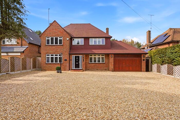 4 Bedroom Detached House To Rent In Old Bedford Road, Luton, Bedfordshire, LU2