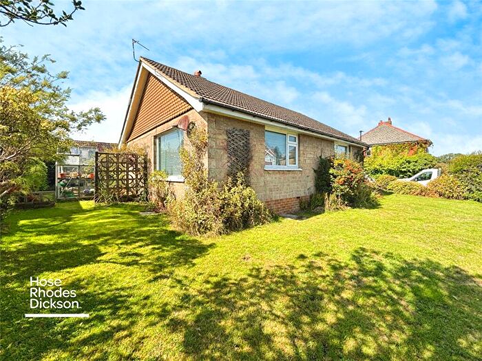 2 Bedroom Bungalow For Sale In Whites Mead, Sandown, Isle Of Wight, PO36