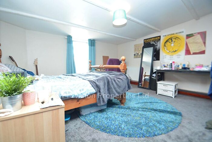 5 Bedroom Terraced House To Rent In Manor Drive, Hyde Park, Leeds, LS6