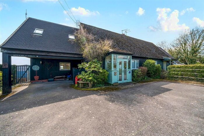 4 Bedroom Semi-Detached House For Sale In Hillside, Manston, Sturminster Newton, DT10