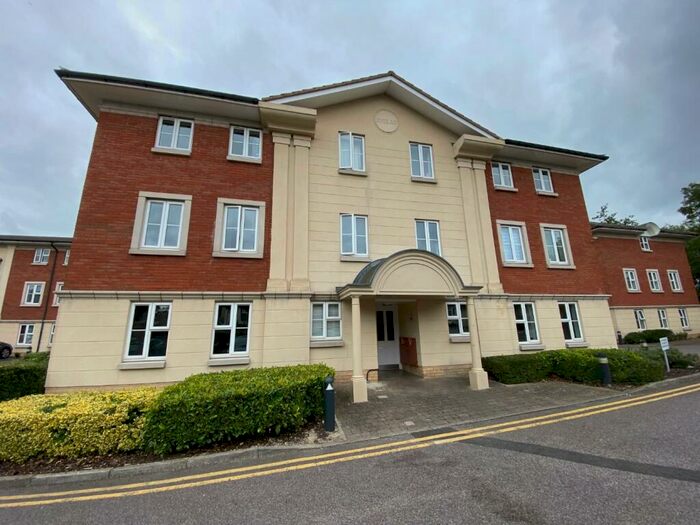 2 Bedroom Flat To Rent In Grimsbury Road, Kingswood, Bristol, BS15
