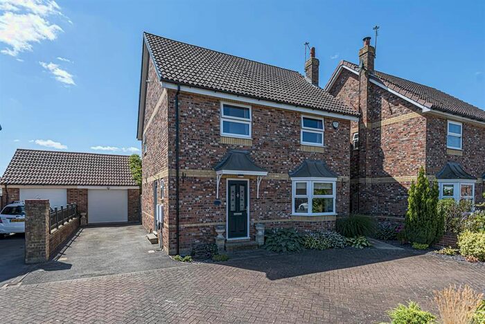 4 Bedroom Detached House For Sale In Park Lane, Burn, Selby, YO8