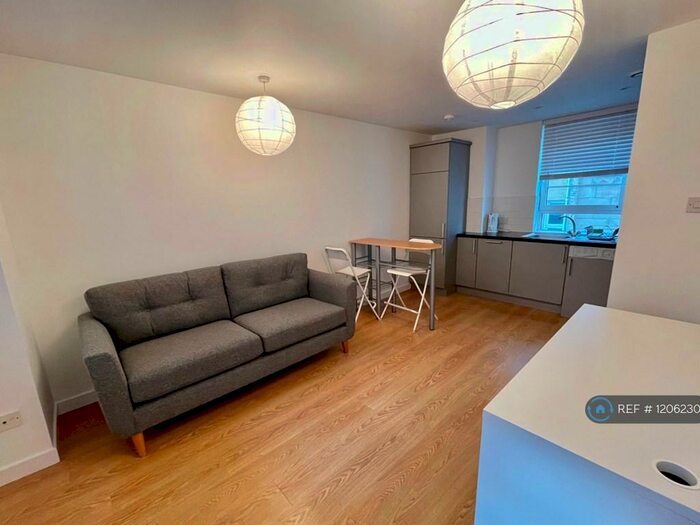 1 Bedroom Flat To Rent In Sauchiehall Street, Glasgow, G2