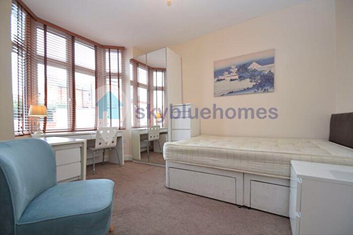 5 Bedroom Terraced House To Rent In Howard Road, Leicester, LE2