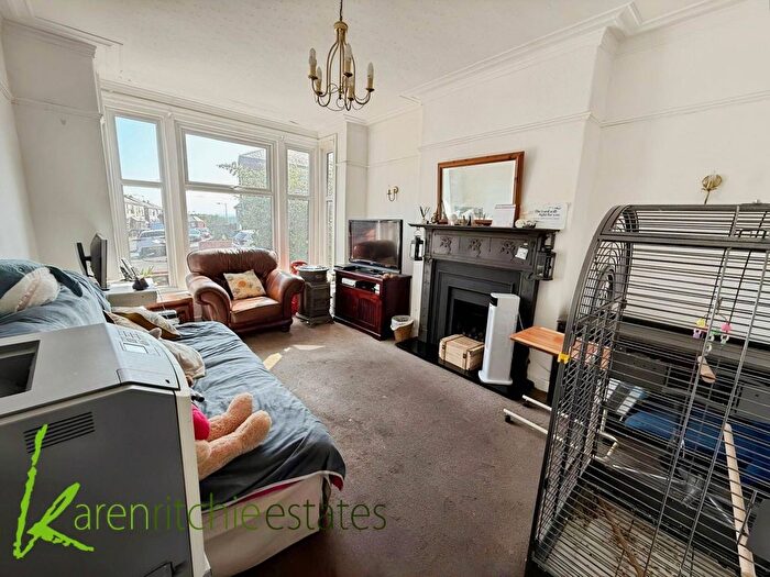 3 Bedroom Terraced House For Sale In Bennetts Lane, Smithills, BL1