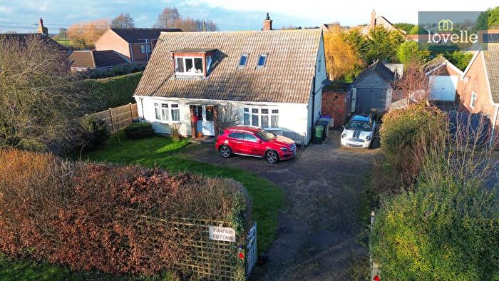 4 Bedroom Detached House For Sale In Conisholme Road, North Somercotes, LN11