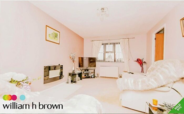 2 Bedroom Flat To Rent In California Close, Highwoods, Colchester, CO4