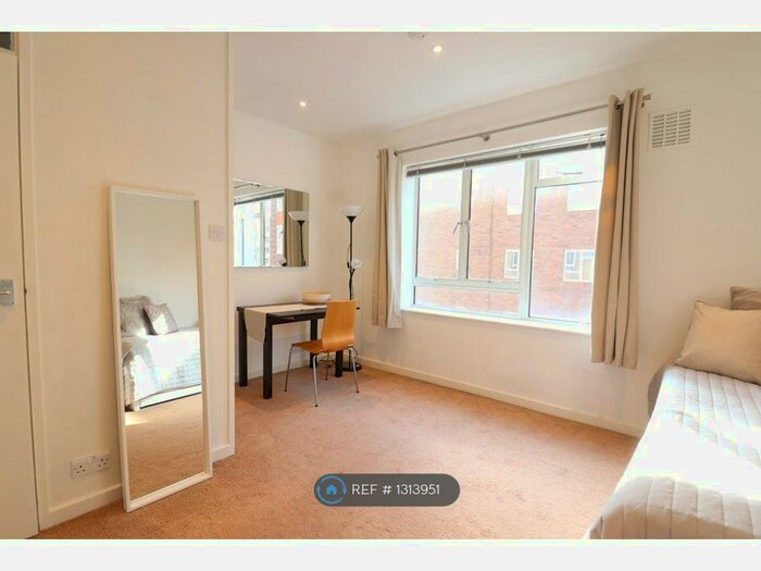 Studio To Rent In Paddington Street, London, W1U