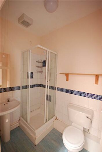 8 Bedroom Terraced House To Rent In Hughendon Road, BS8