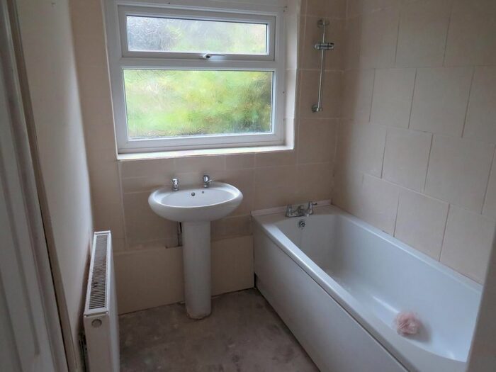 3 Bedroom Terraced House To Rent In Francis Street, Tonypandy, CF40