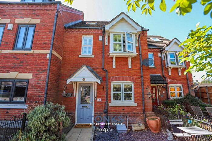 3 Bedroom Terraced House For Sale In The Rosegardens, Halesowen, B63