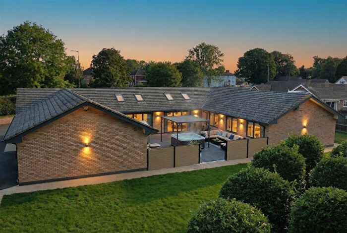 4 Bedroom Bungalow For Sale In High Street, Harlaxton, Grantham, NG32