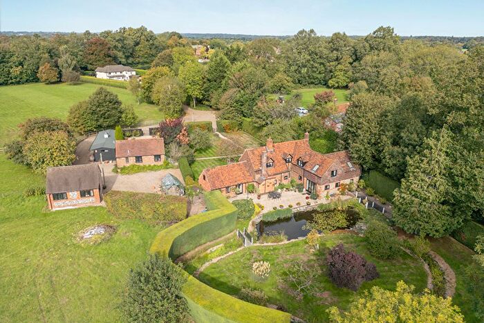 4 Bedroom Cottage For Sale In Cryers Hill Road, Cryers Hill, High Wycombe, Buckinghamshire, HP15