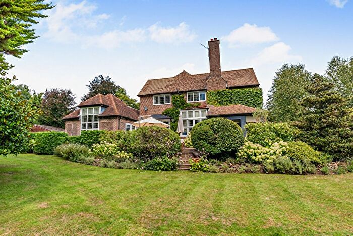 4 Bedroom Detached House For Sale In Weydown Road, Haslemere, Surrey, GU27
