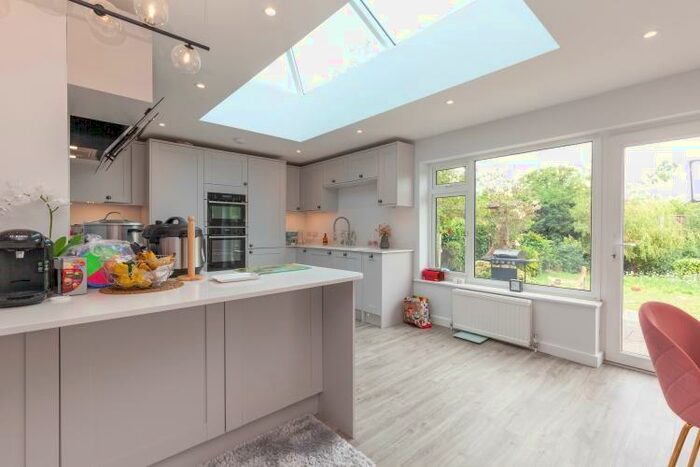 4 Bedroom House To Rent In Lakeside, North Oxford, OX2