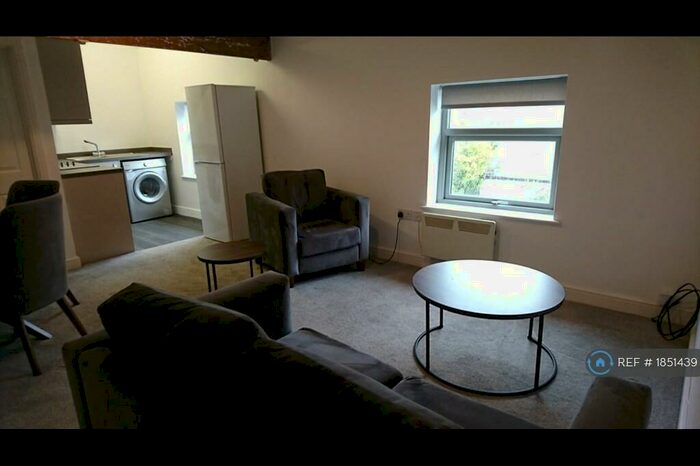 1 Bedroom Flat To Rent In High Street, Edwinstowe, Mansfield, NG21