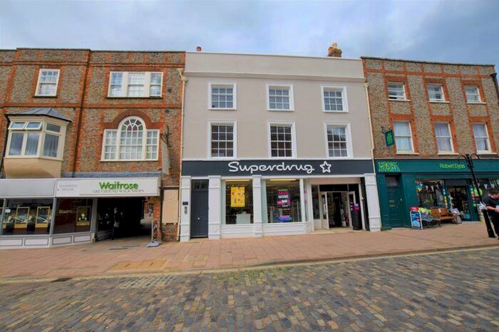 2 Bedroom Flat To Rent In High Street, Thame, OX9