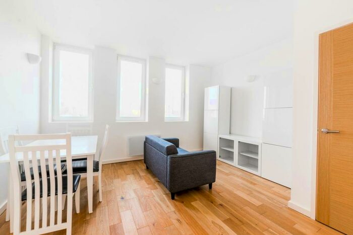 1 Bedroom Flat To Rent In Canning Road, Stratford, London, E15