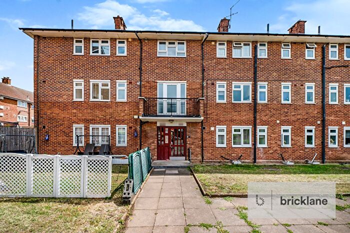 1 Bedroom Property To Rent In Mungo Park Road, Rainham, RM13