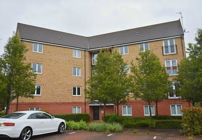 2 Bedroom Flat To Rent In Skippetts Gardens, Basingstoke, RG21