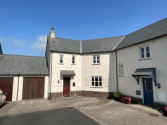 3 Bedroom Semi-Detached House To Rent In Baileys Field, Kilkhampton, EX23