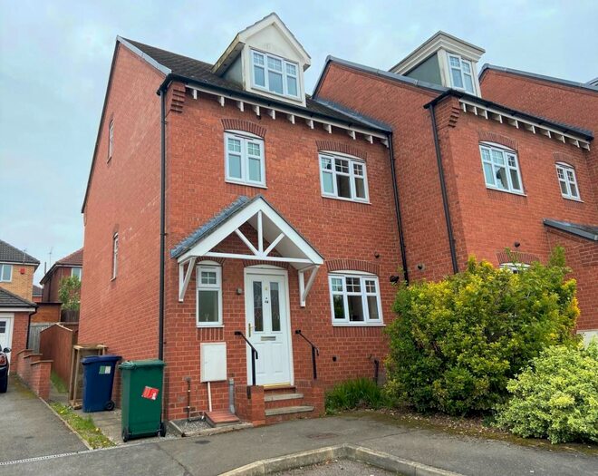 4 Bedroom House To Rent In Bracken Way, Harworth, Doncaster, DN11