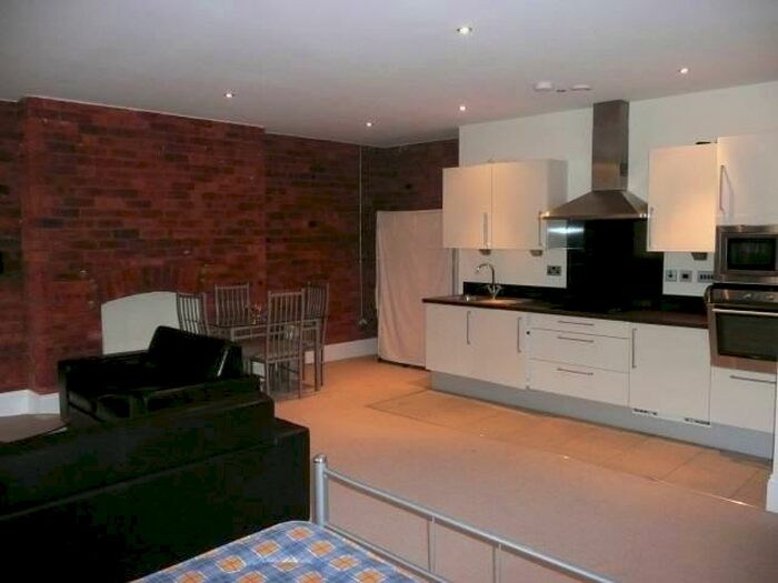 1 Bedroom Flat To Rent In Albion House, Hick Street, Little Germany, BD1