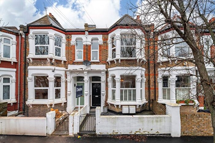 2 Bedroom Flat To Rent In Ashburnham Road, Kensal Rise, NW10