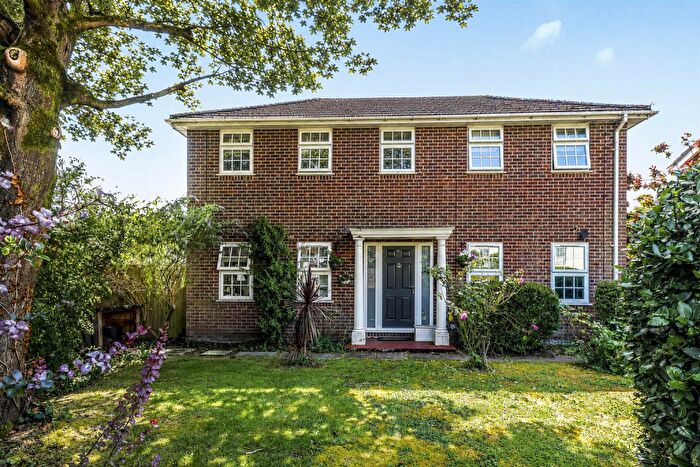 4 Bedroom Detached House For Sale In Park Lane, Wimborne, BH21