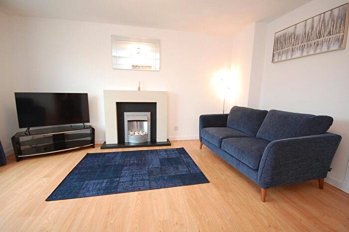 2 Bedroom Flat To Rent In South College Street, City Centre, Aberdeen, AB11