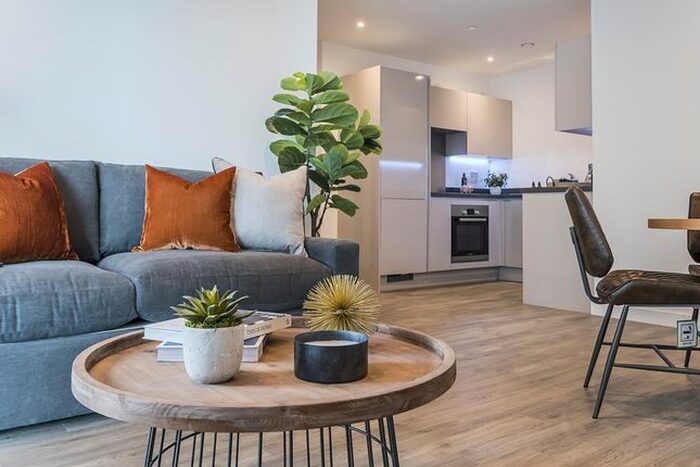 1 Bedroom Flat To Rent In Sutton Court Road, Sutton, SM1